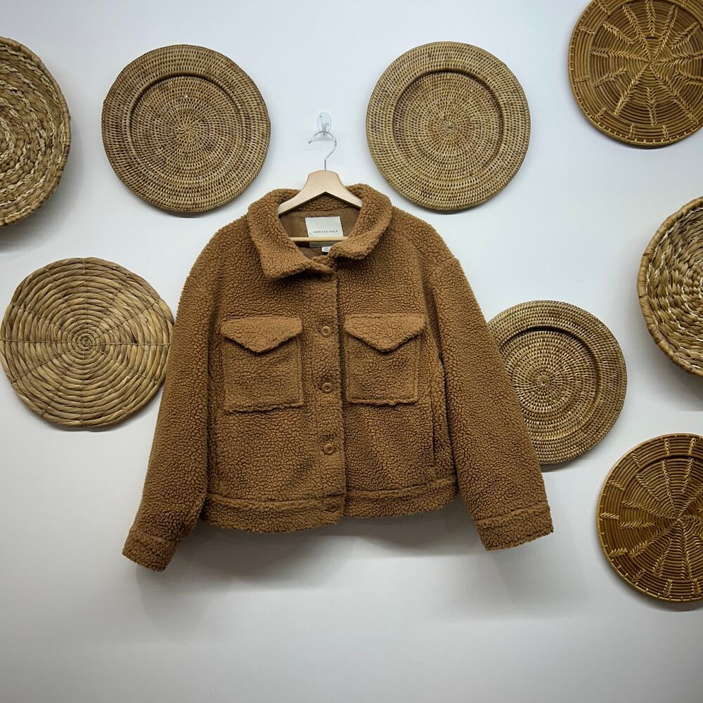 AE American Eagle Brown Sherpa Fleece Jacket Medium Neutral Cozy Layering